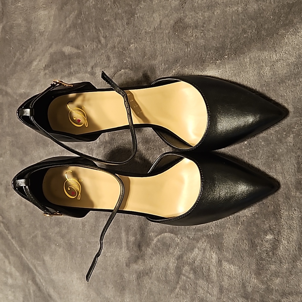 Classic Black stilettos